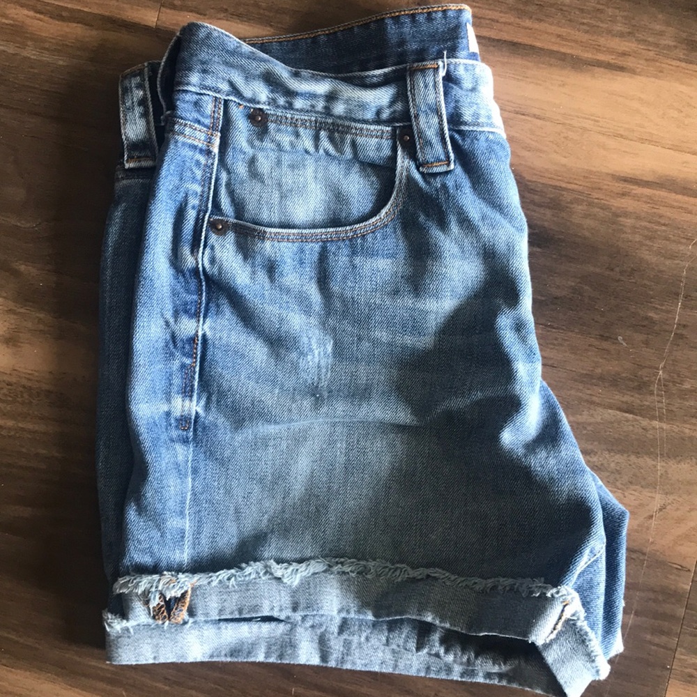 Shorts - Picture 5 of 5